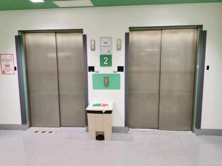 Great Escape From J83 - Green lift down to level 0.