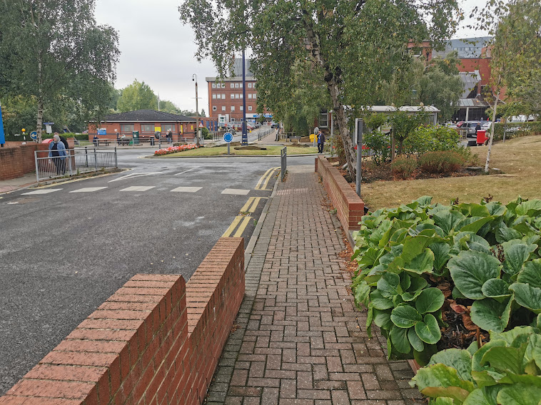 The Chapel&nbsp;From J42 or J43 - When you want to return to the ward, retrace your steps. From the chapel path, turn right.