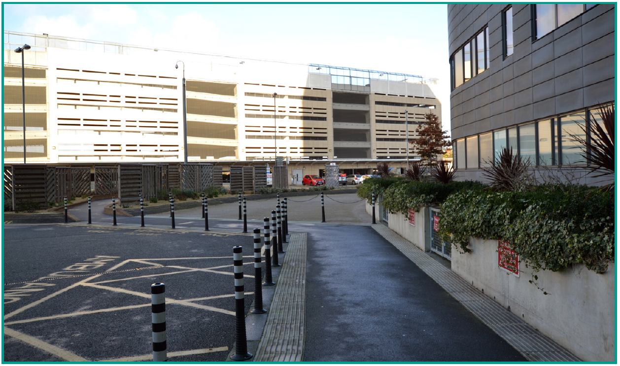 Bexley Route Outside (J46 or J47) - Bear right as you exit Bexley Wing.