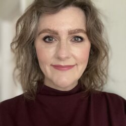 Dr Jen Russell Consultant Profile Picture.