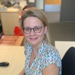 Dr Elaine Dunwoodie Consultant Profile Picture.