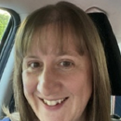 Dr Elen Thomson Consultant Profile Picture.