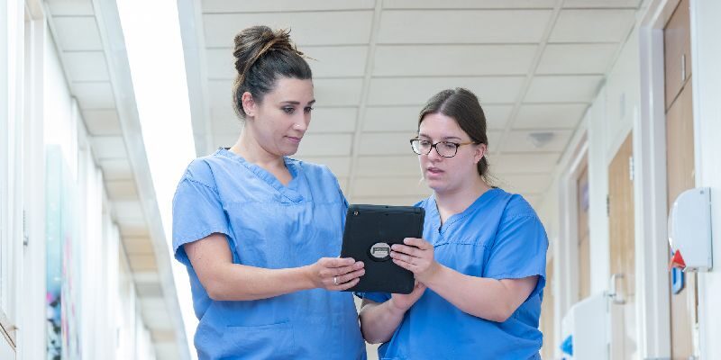 Midwives iPad delivery suite